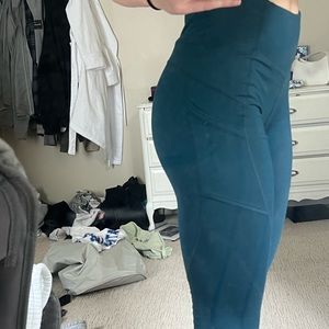 Leggings with pockets